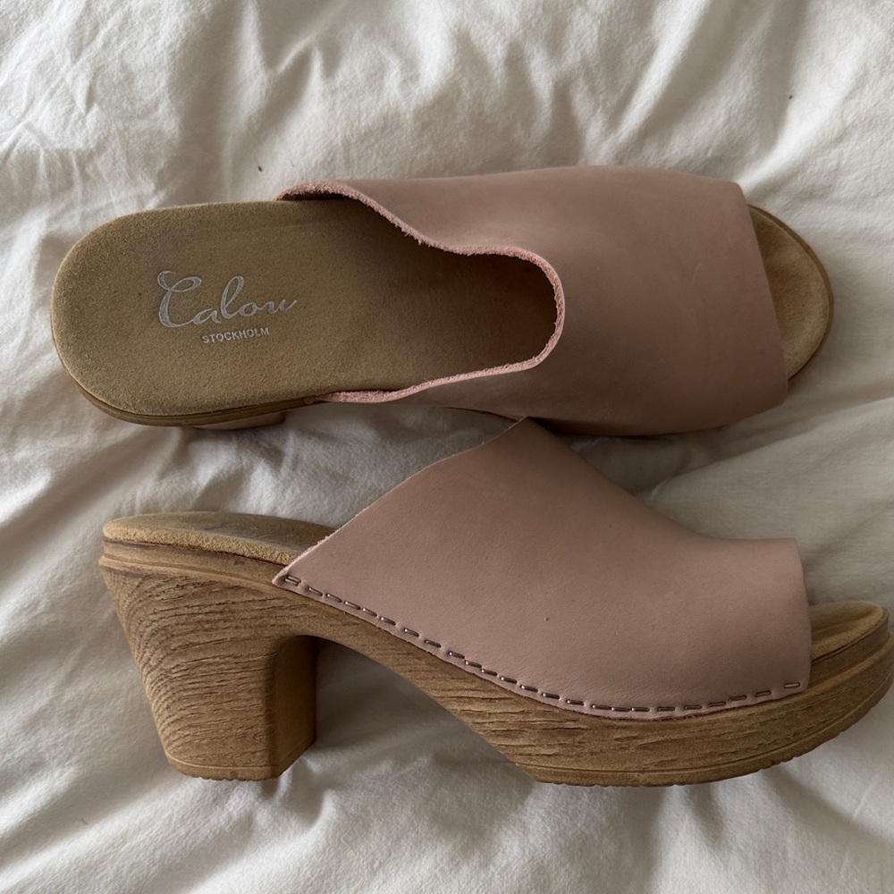 Calou Stockholm clogs. Handmade.
